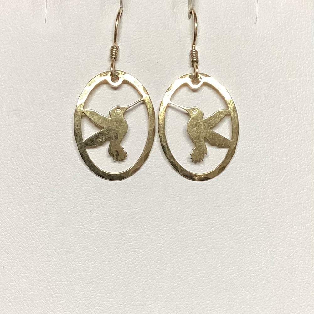 Cute Vintage 80’s Faux Gold Die Cut Hummingbird French Hook Dangle Earrings